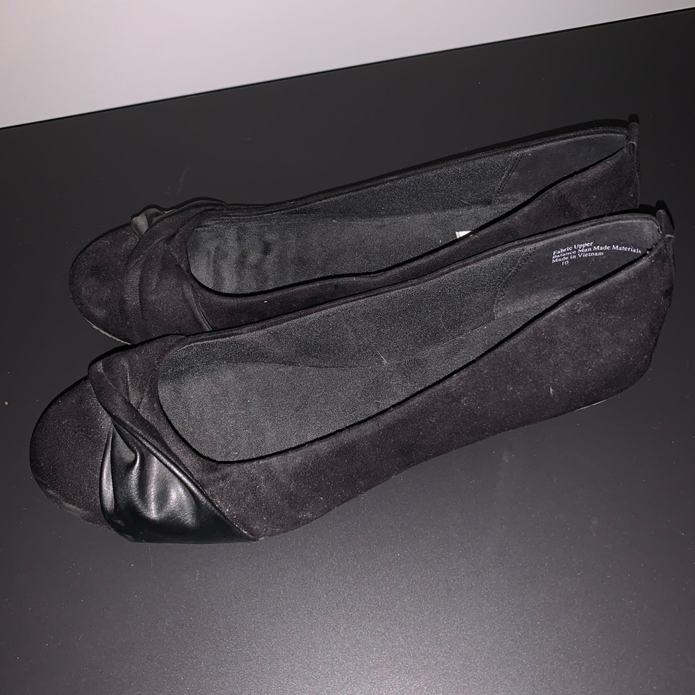 Black flats. Womens 10